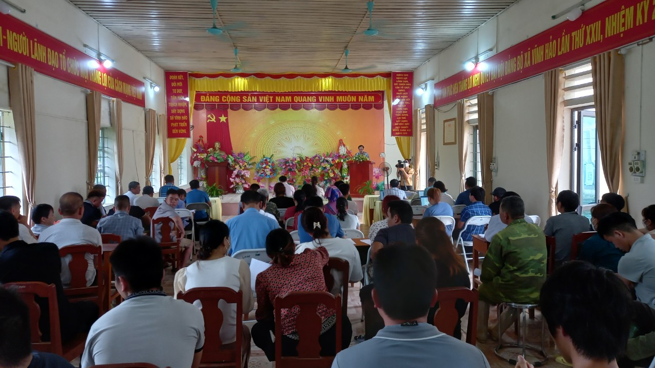 Hội đồng bồi thường  tái định cư huyện họp triển khai công tác thông báo thu hồi đất thuộc dự án cao tốc Tuyên Quang – Hà Giang  đối với địa phận xã Vĩnh Hảo