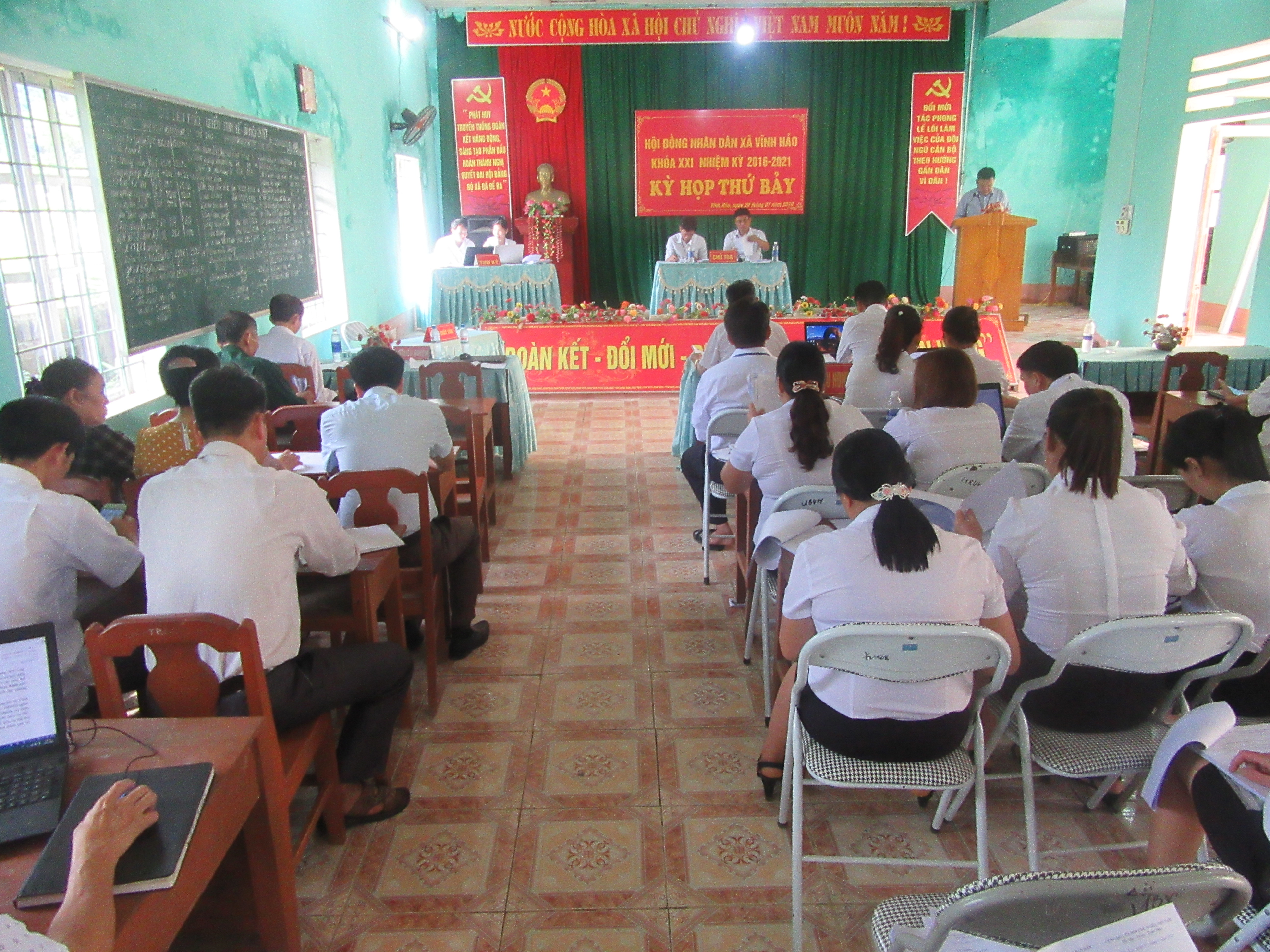 Hội đồng nhân dân xã  Vĩnh Hảo tổ chức kỳ họp thứ 7 khóa XXI- Nhiệm kỳ 2016 – 2021